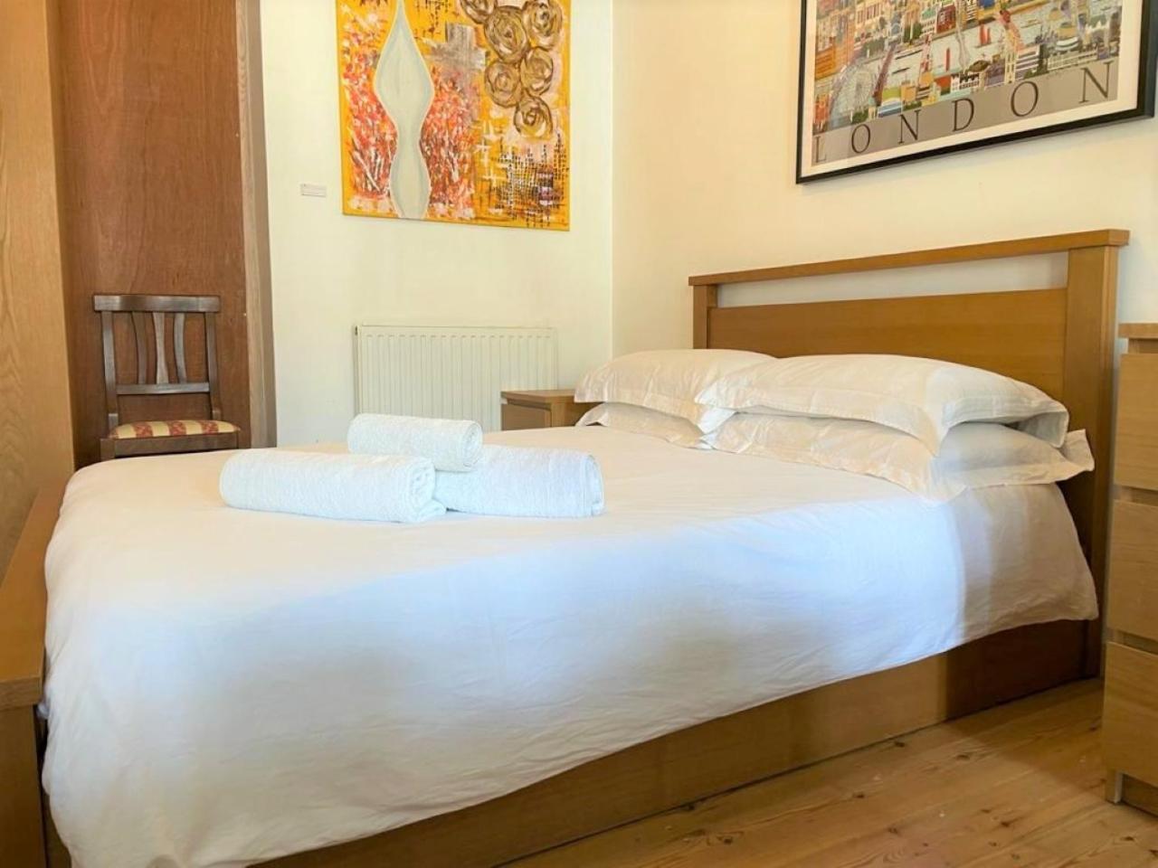 Studio Flat Without Kitchen At Kentish Town Лондон Екстериор снимка